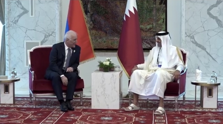 Նախագահ Վահագն Խաչատուրյանը հանդիպել է Կատարի Պետության էմիր շեյխ Թամիմ բին Համադ Ալ Թանիի հետ